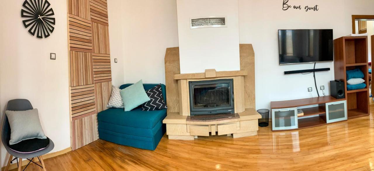 Two Bedroom Apartment -Welcome To Burgas- Top Location, Central Station, Main Walking Street, Sea Garden, Near The Beach Екстериор снимка